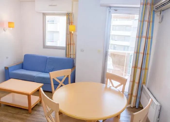 Promenade Des Bains - Maeva Apartment Saint-Raphaël